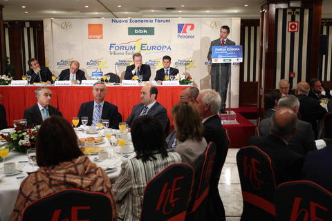 Foto: Intervencin de Iigo Urkullu en la conferencia organizada por Forum Europa 