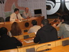 Foto: Grupo de discusin sectorial con asociaciones de inmigrantes.