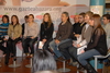 Foto: El grupo de participantes del acto de cierre de la campaa "Gaztea Bazara"
